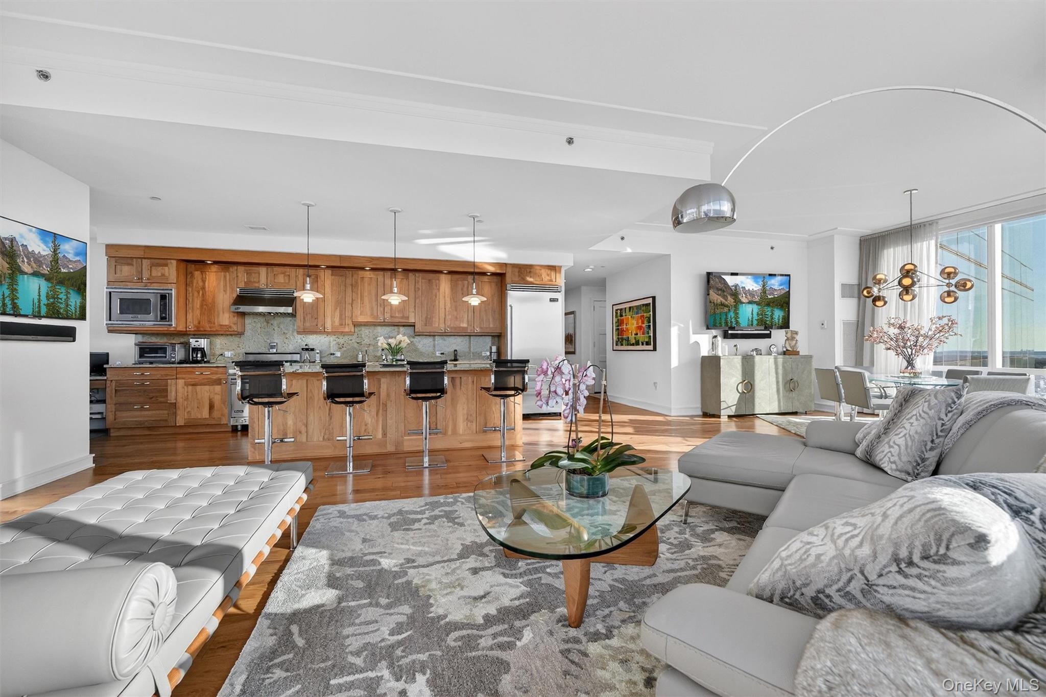 5 Renaissance Square, Unit PH6C White Plains, NY 10601 - Photo 22 of 50
