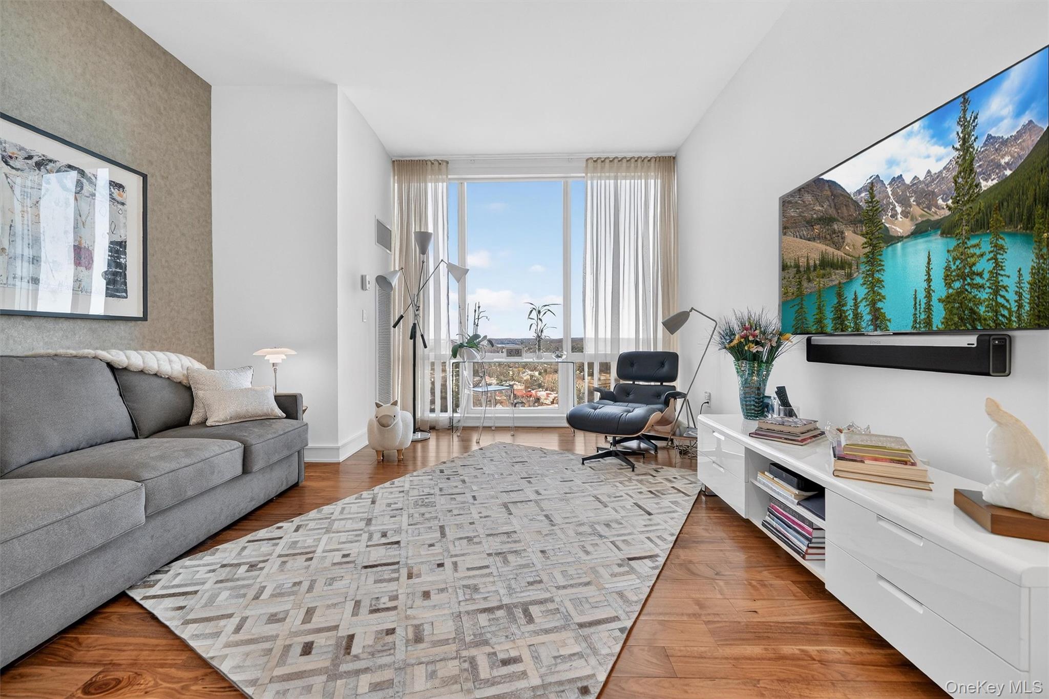 5 Renaissance Square, Unit PH6C White Plains, NY 10601 - Photo 32 of 50