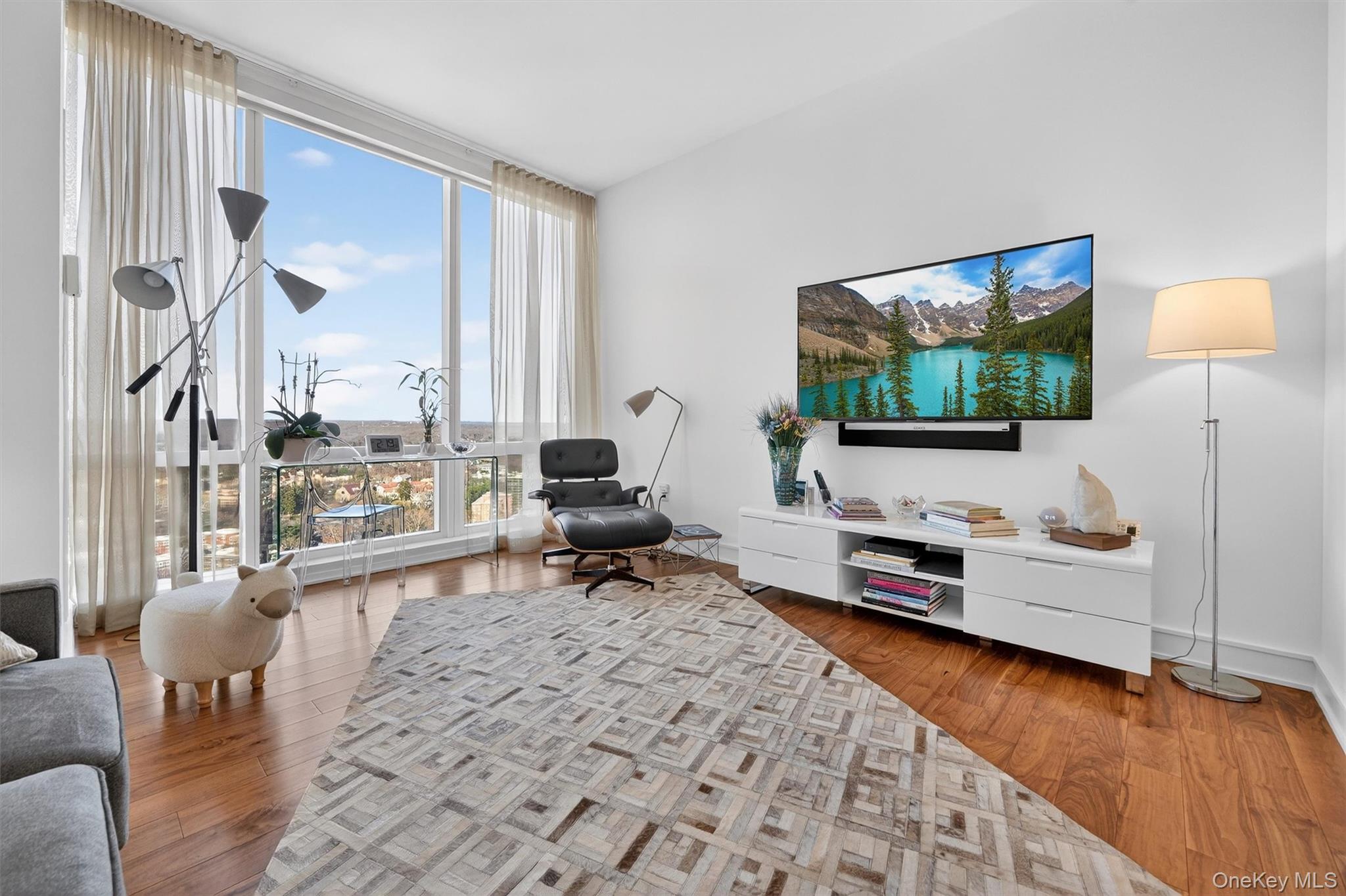 5 Renaissance Square, Unit PH6C White Plains, NY 10601 - Photo 33 of 50