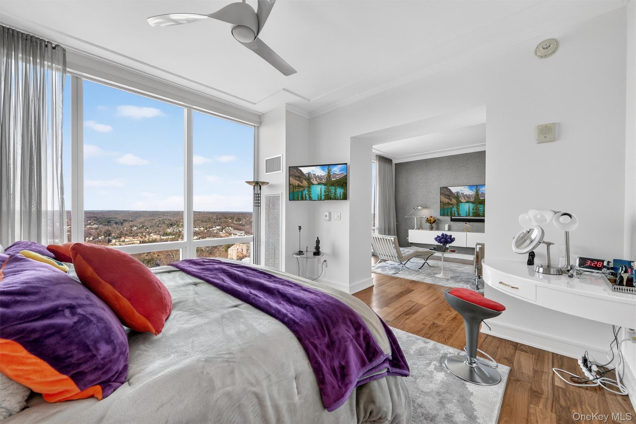 5 Renaissance Square, Unit PH6C White Plains, NY 10601 - Photo 45 of 50