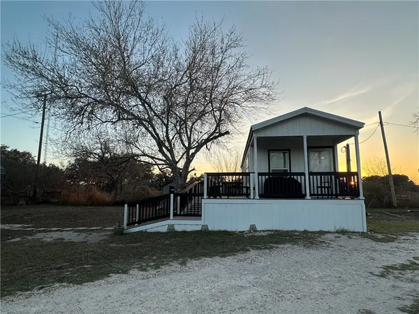 $180,000 | 1900 Viggo Road, Beeville, TX 78102