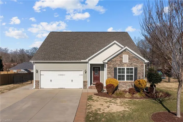 $384,900 | 601 Grandview Drive, Graham, NC 27253