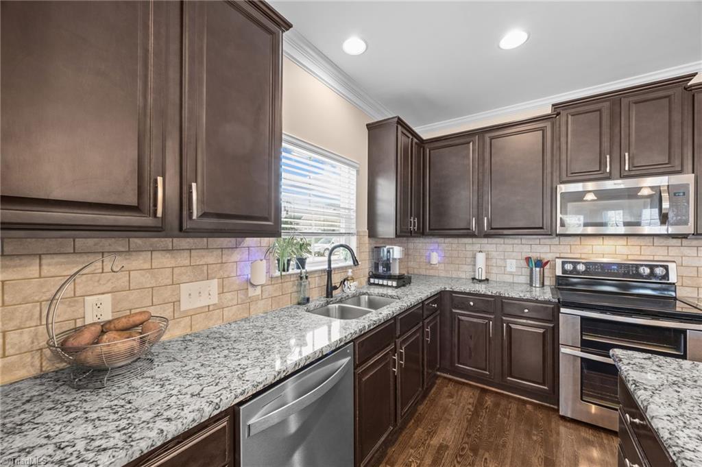 601 Grandview Drive Graham, NC 27253 - Photo 11 of 29