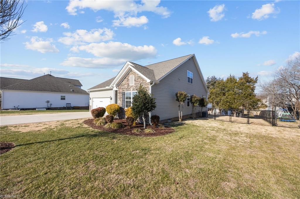 601 Grandview Drive Graham, NC 27253 - Photo 26 of 29