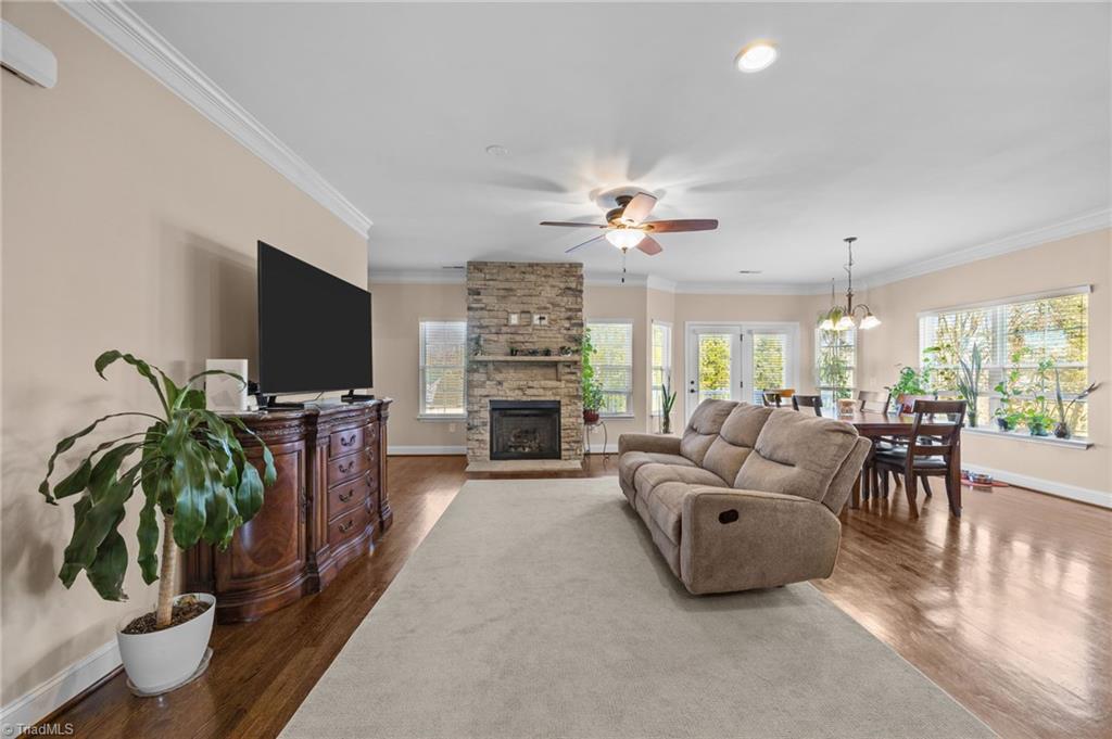 601 Grandview Drive Graham, NC 27253 - Photo 5 of 29