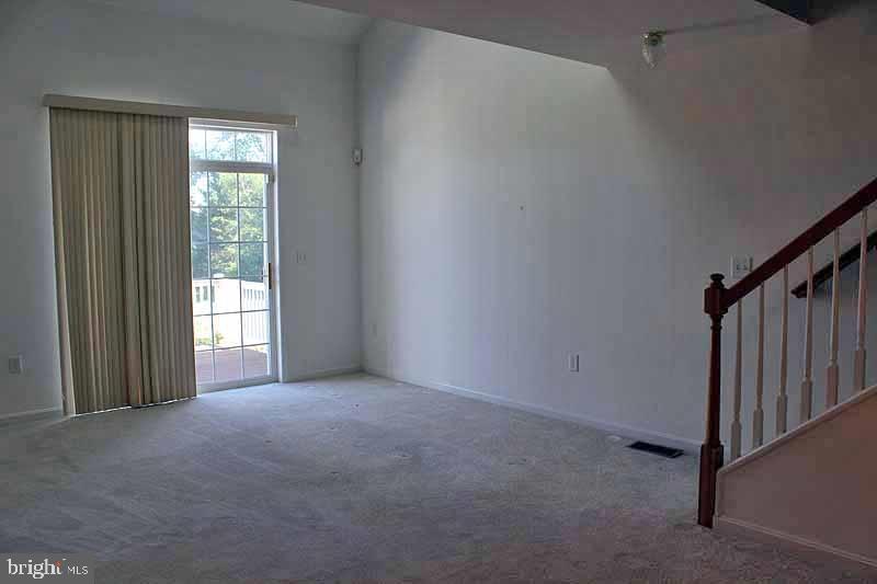 634 Chatham Way Lititz, PA 17543 - Photo 3 of 15