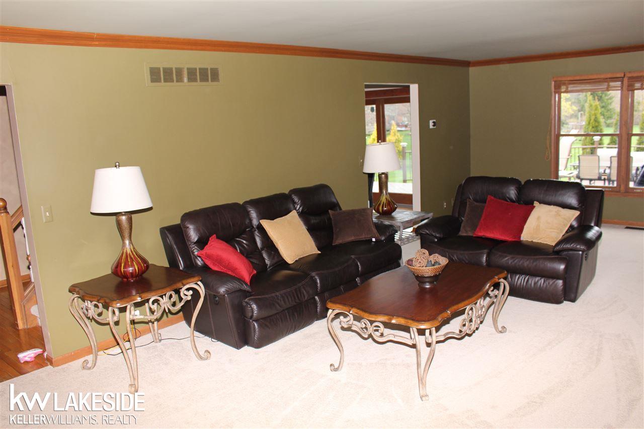 1388 Hathaway Rising Rochester Hills, MI 48306 - Photo 7 of 25