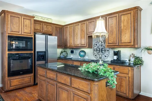 $725,000 | 715 Misty Court, Keller, TX 76248