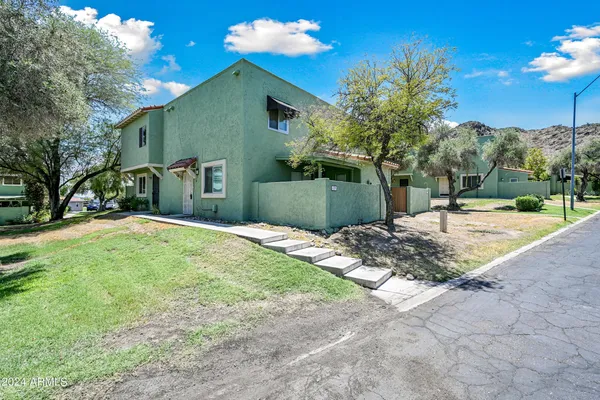 $1,750 | 729 East Cochise Drive, Unit B, Phoenix, AZ 85020