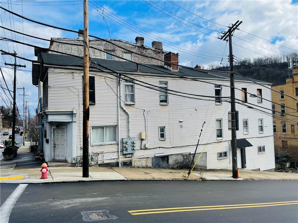 175 Steuben Street Pittsburgh, PA 15220 - Photo 32 of 40 a view of a street with houses
