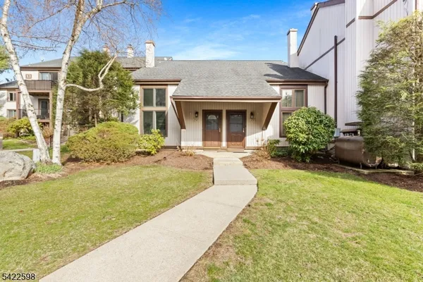 $389,000 | 13232 Dell Place, Stanhope, NJ 07874