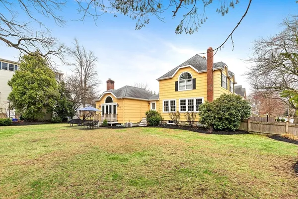 $1,395,000 | 6 Freemont Street, Lexington, MA 02421