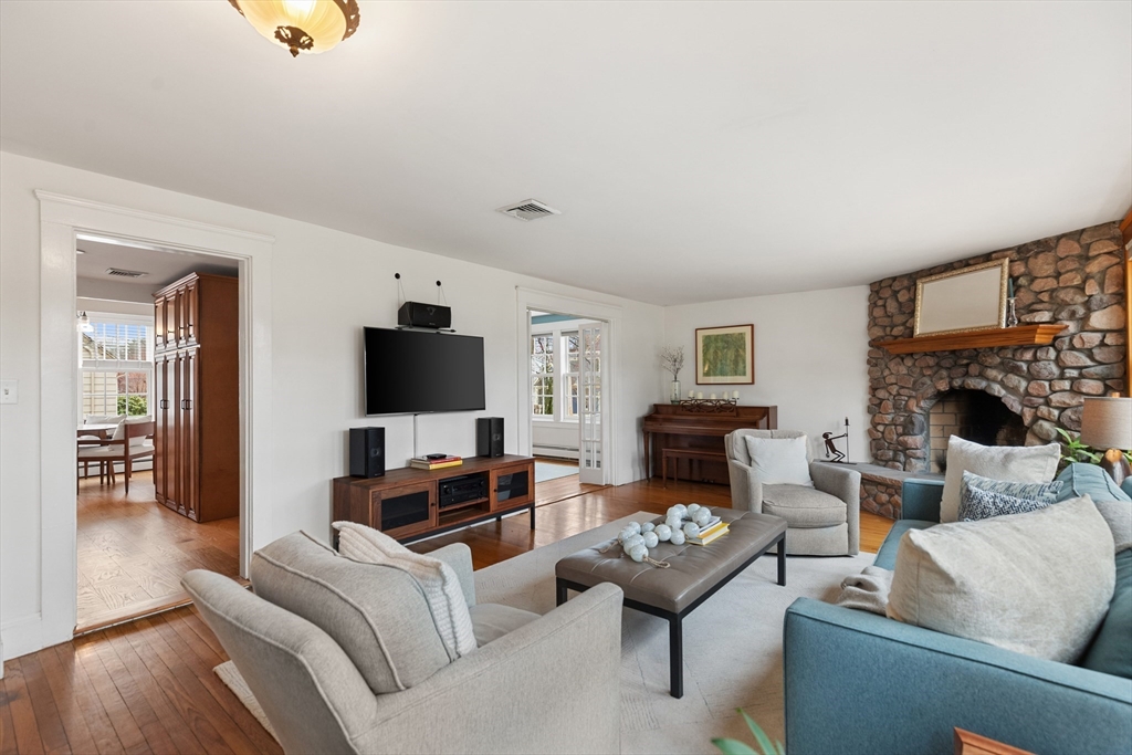 6 Freemont Street Lexington, MA 02421 - Photo 15 of 36