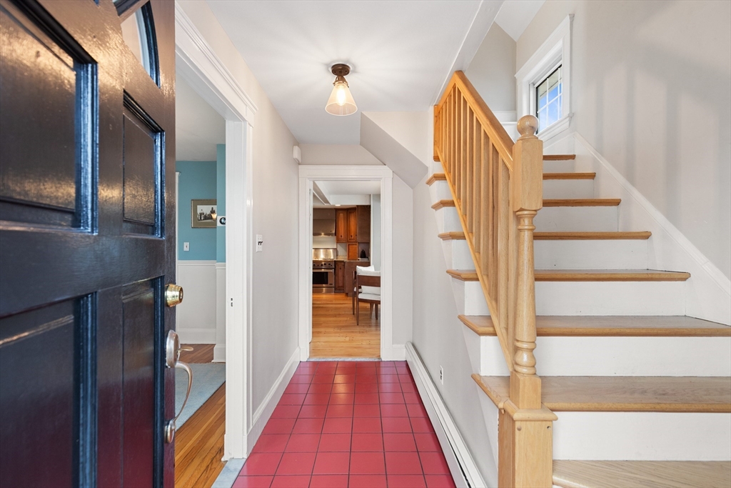 6 Freemont Street Lexington, MA 02421 - Photo 4 of 36