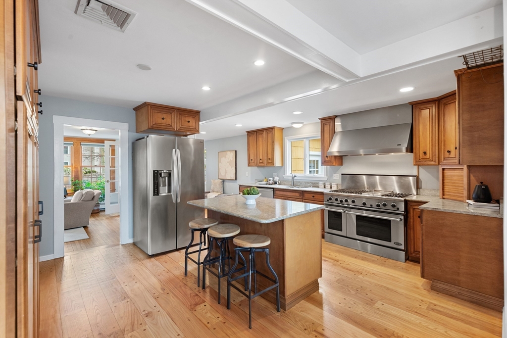 6 Freemont Street Lexington, MA 02421 - Photo 5 of 36