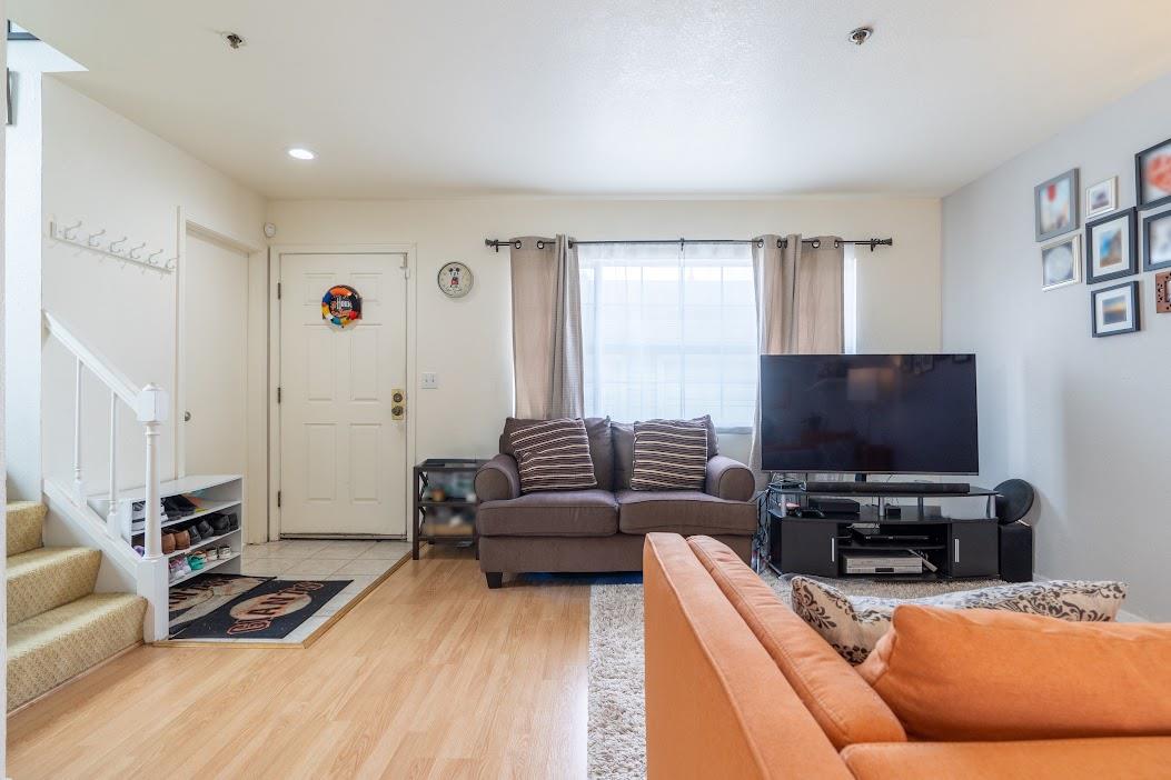 205 Clifton Road Pacifica, CA 94044 - Photo 8 of 15 Gallery Image 8