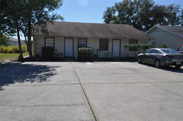 $995 | 125 Denton Avenue, Auburndale, FL 33823