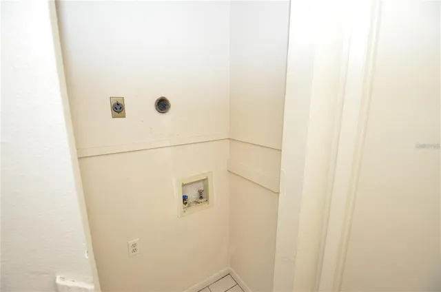 $995 | 125 Denton Avenue, Auburndale, FL 33823