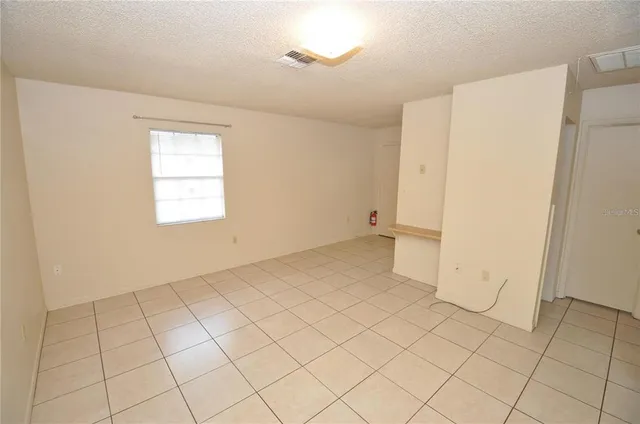 $995 | 125 Denton Avenue, Auburndale, FL 33823