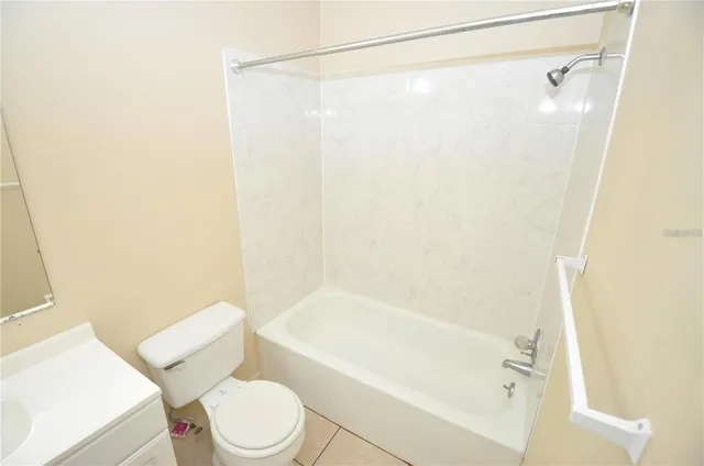 $995 | 125 Denton Avenue, Auburndale, FL 33823