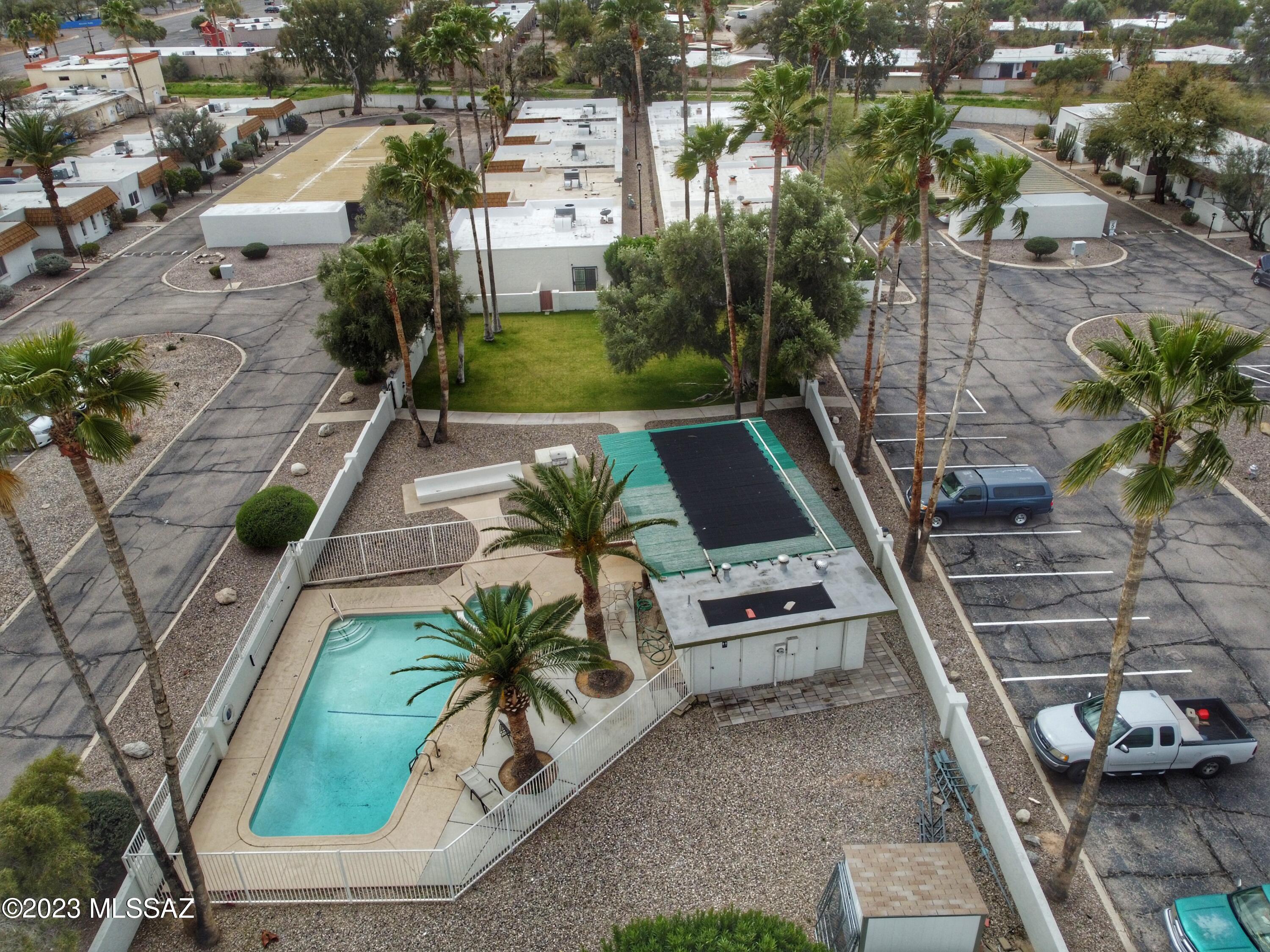 660 East River Road, Unit X Tucson, AZ 85704 - Photo 25 of 35