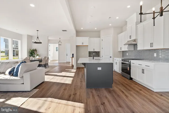 $829,000 | 105 River Trail Circle, Unit 3, King of Prussia, PA 19406