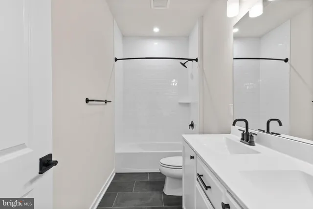 $829,000 | 105 River Trail Circle, Unit 3, King of Prussia, PA 19406