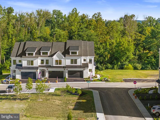 $829,000 | 105 River Trail Circle, Unit 3, King of Prussia, PA 19406