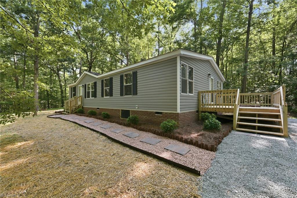 6041 Burlington Road Gibsonville, NC 27249 - Photo 5 of 29