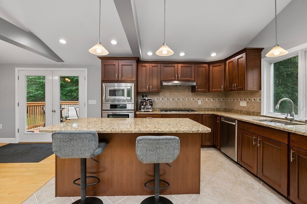 8 Silvermine Road Boxford, MA 01921 - Photo 13 of 42 Gallery Image 13