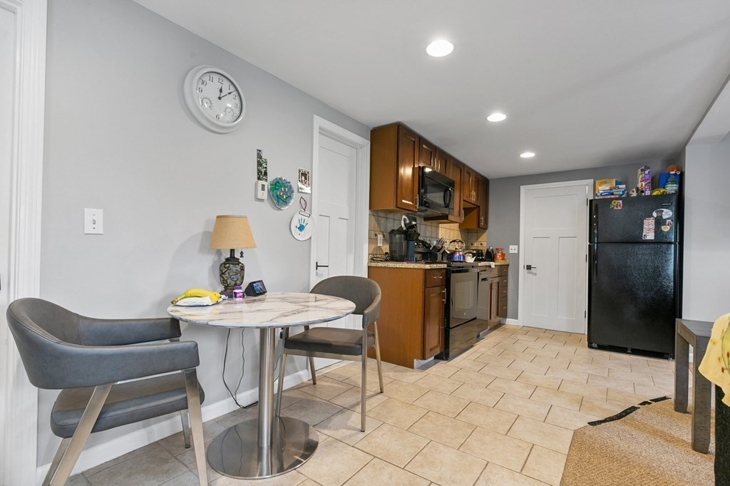 8 Silvermine Road Boxford, MA 01921 - Photo 33 of 42 Gallery Image 33
