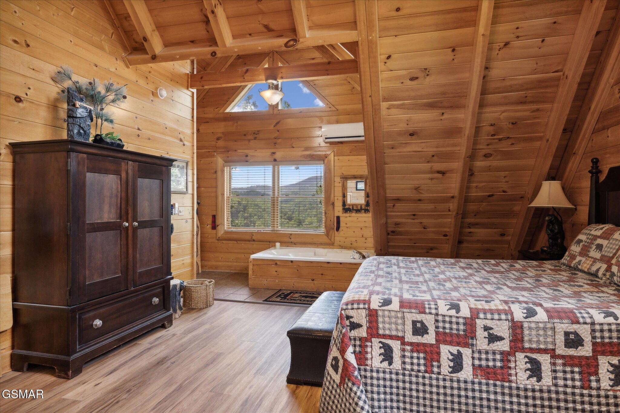 1304 Timberwolf Way Sevierville, TN 37876 - Photo 17 of 28 Gallery Image 17