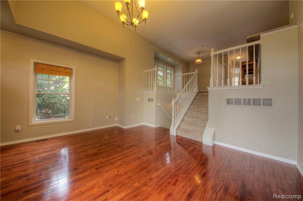50103 Harding Street, Unit 123 Canton, MI 48188 - Photo 7 of 49