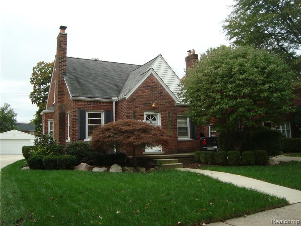 1907 Dorothea Road Berkley, MI 48072 - Photo 1 of 32 Front View