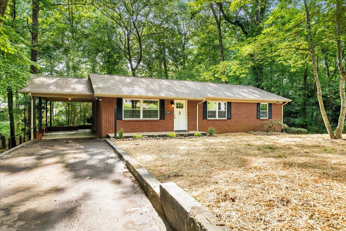 2707 Luther Road Maryville, TN 37804 - Photo 2 of 24 02-2707-Luther-Rd-Maryville-TN-2