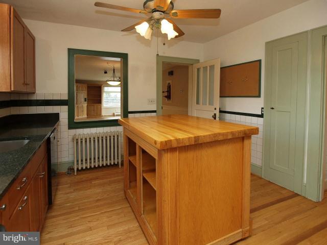 9209 Ox Road Lorton, VA 22079 - Photo 1 of 28 Kitchen