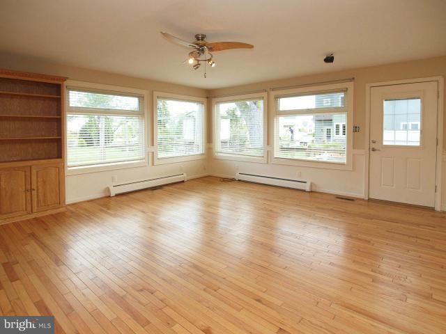 9209 Ox Road Lorton, VA 22079 - Photo 16 of 28 Family Room