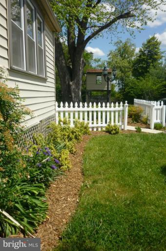 9209 Ox Road Lorton, VA 22079 - Photo 22 of 28 Exterior (General)