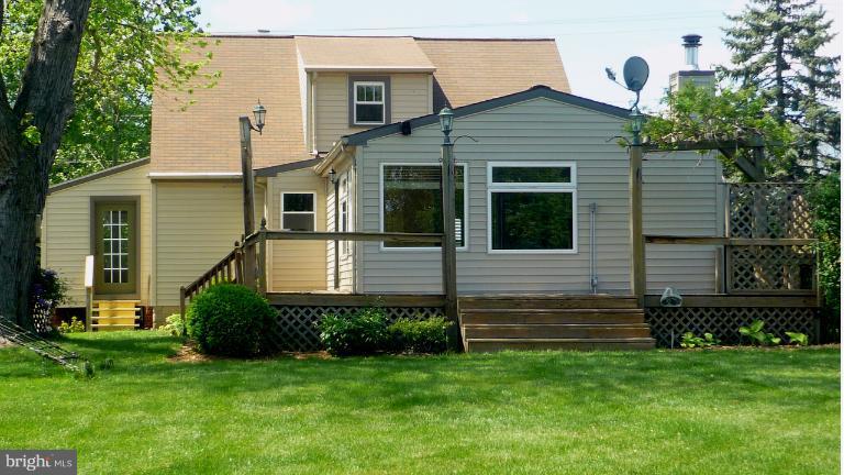 9209 Ox Road Lorton, VA 22079 - Photo 25 of 28 Exterior (Rear)
