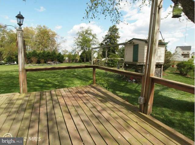 9209 Ox Road Lorton, VA 22079 - Photo 10 of 28 Exterior (Rear)