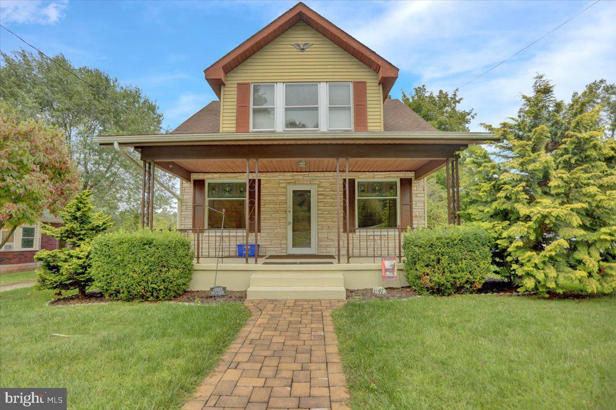 1347 Fritztown Road Reinholds, PA 17569 - Photo 2 of 35 Gallery Image 2
