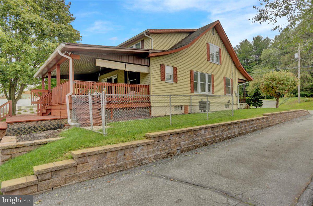 1347 Fritztown Road Reinholds, PA 17569 - Photo 3 of 35 Gallery Image 3