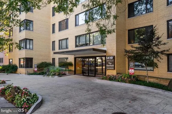 $1,800 | 5410 Connecticut Avenue Northwest, Unit 215, Washington, DC 20015