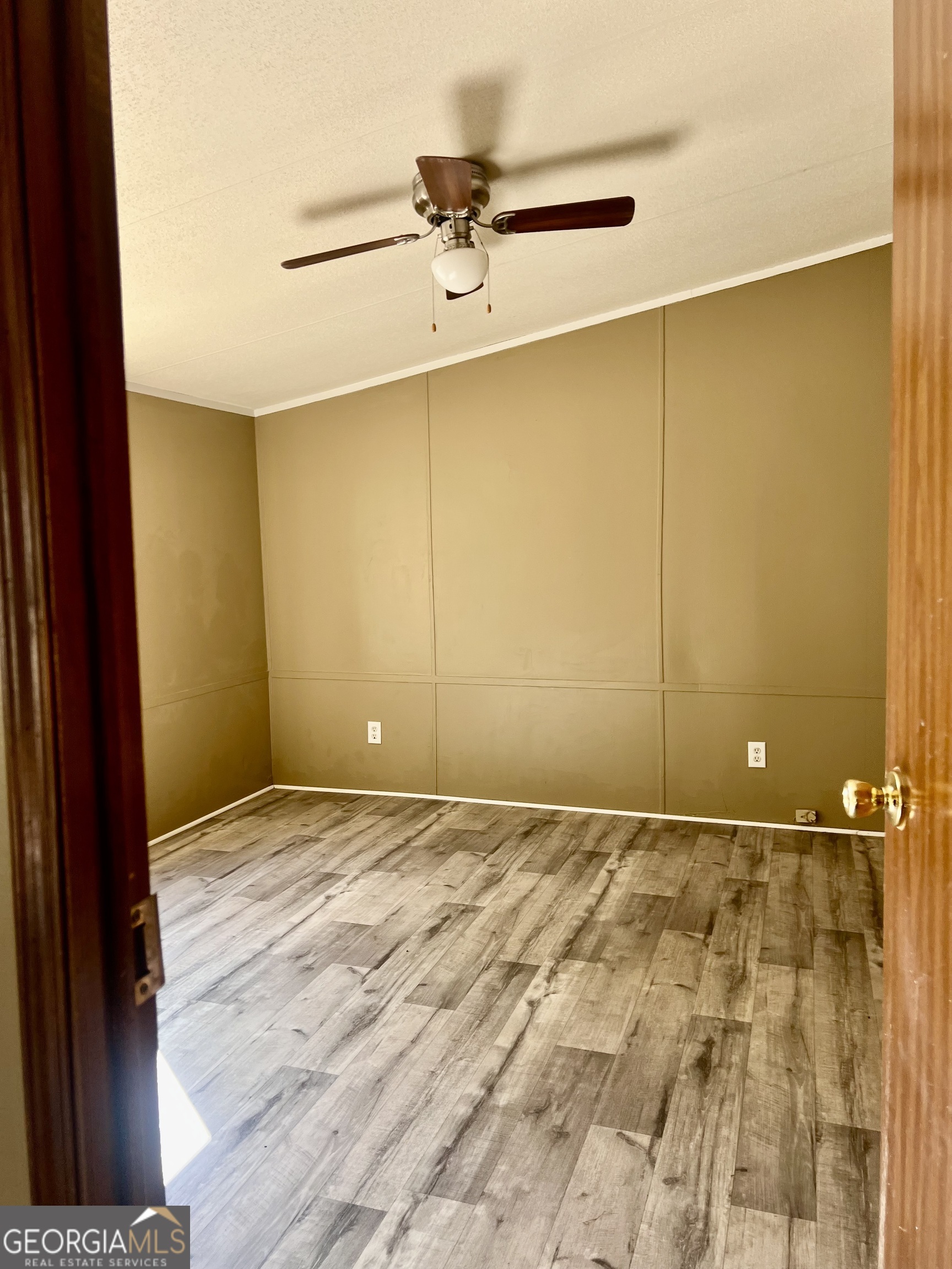141 Shady Oaks Road Eastman, GA 31023 - Photo 17 of 26 a view of an empty room