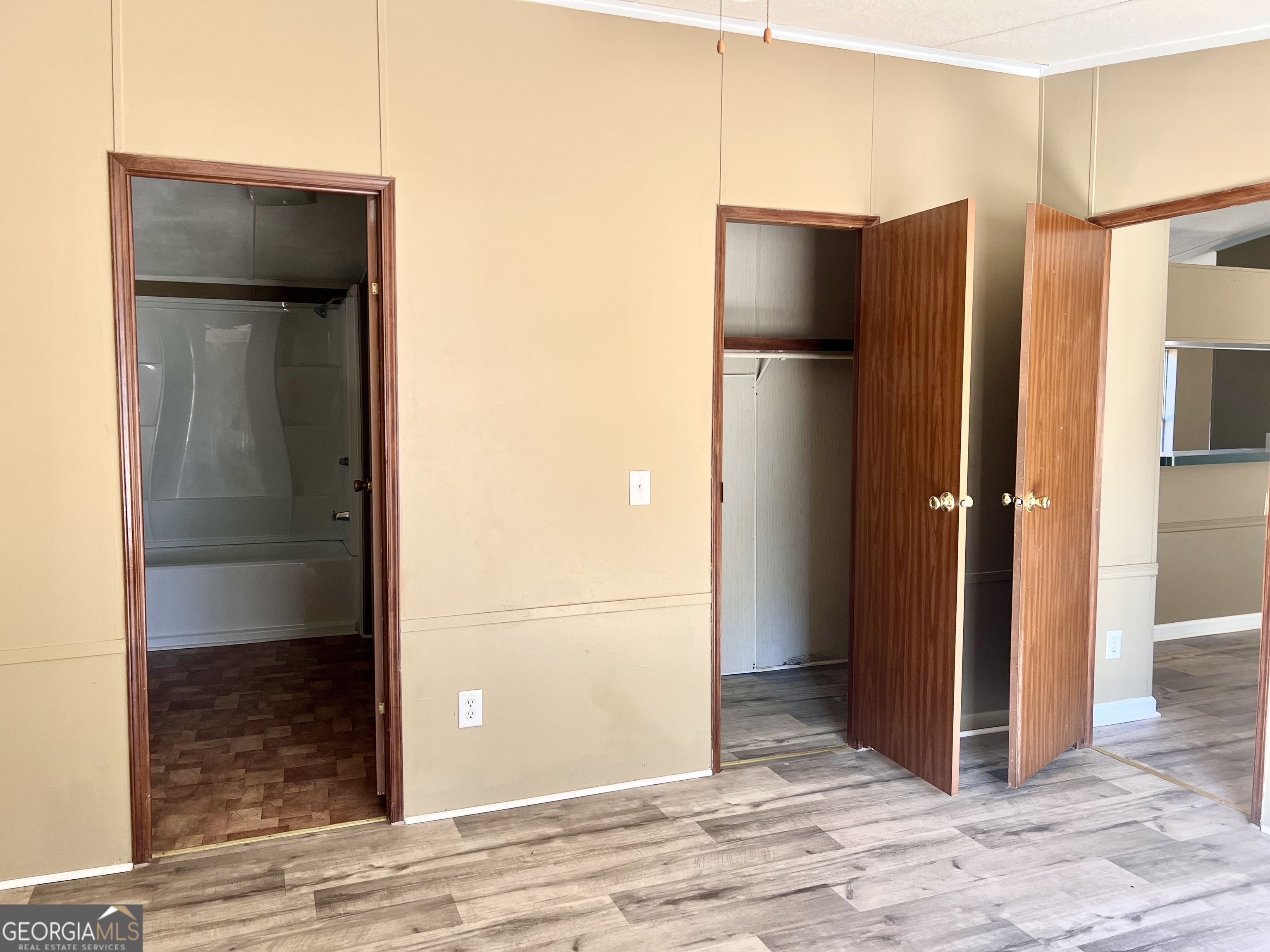141 Shady Oaks Road Eastman, GA 31023 - Photo 22 of 26 a view of a kitchen