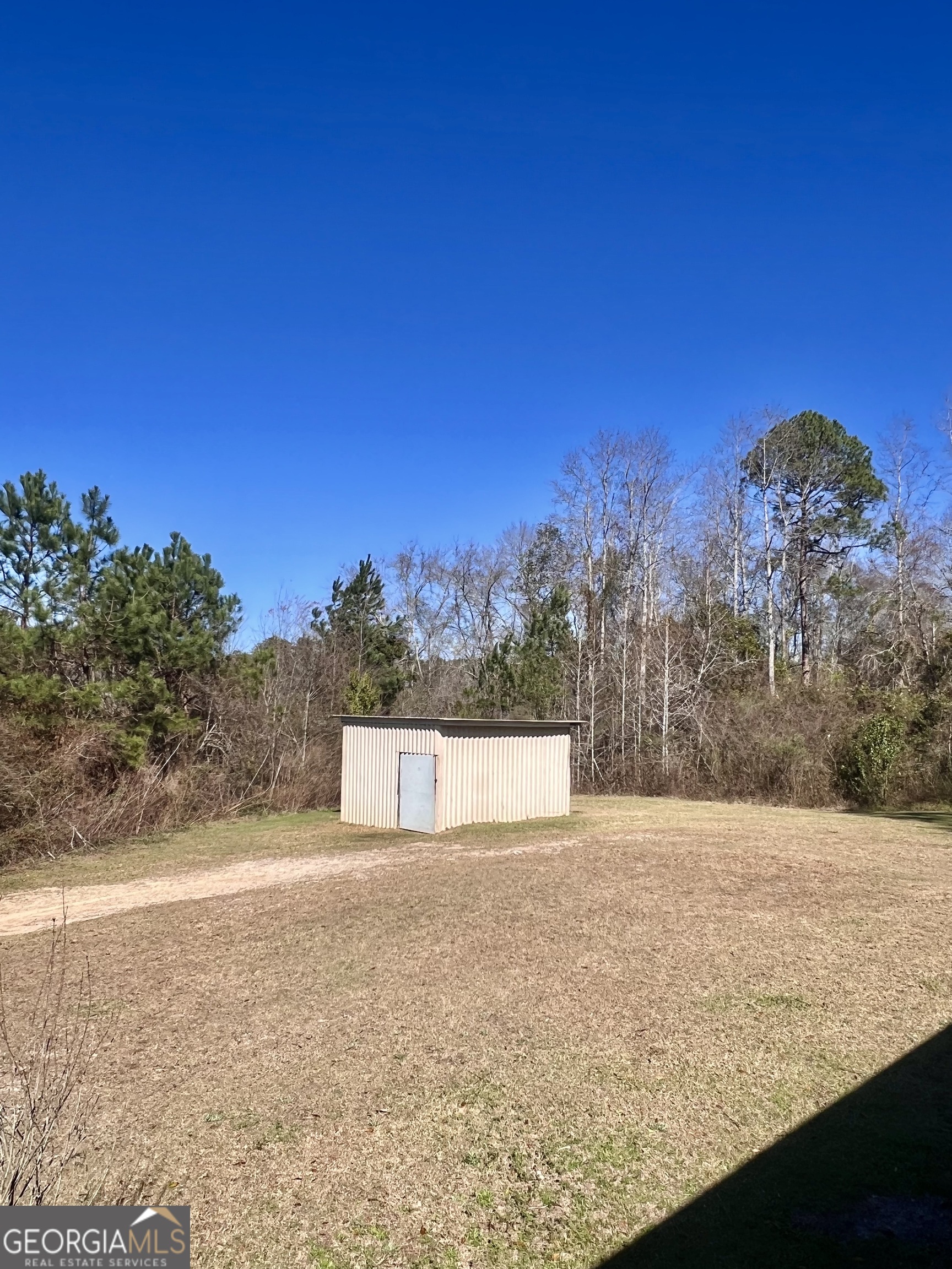 141 Shady Oaks Road Eastman, GA 31023 - Photo 8 of 26 a view of a lake view