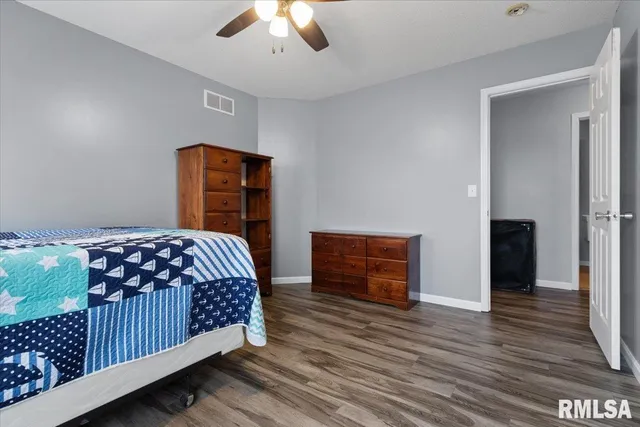 $475,000 | 1525 Ash Street, Washington, IL 61571