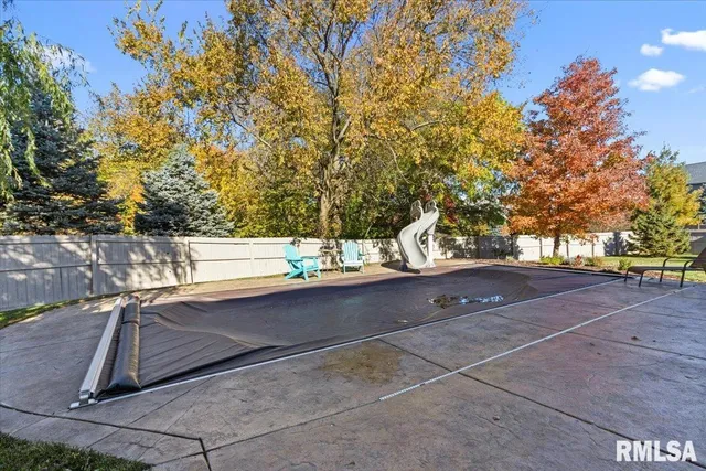 $475,000 | 1525 Ash Street, Washington, IL 61571