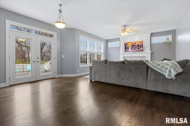 $475,000 | 1525 Ash Street, Washington, IL 61571