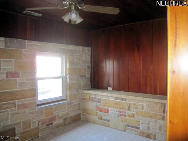 2141 Stabler Road Akron, OH 44313 - Photo 8 of 18 Gallery Image 8